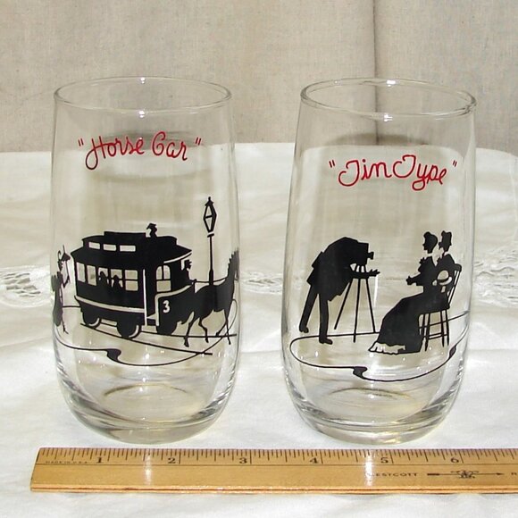 Vtg Anchor Hocking Clear Gay Nineties Glass Lot: Horse Car & Tin Type Silhouette - Picture 1 of 2